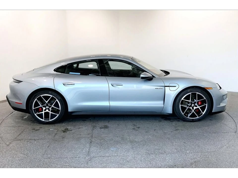 2025 Porsche Taycan - Image 4 of 20