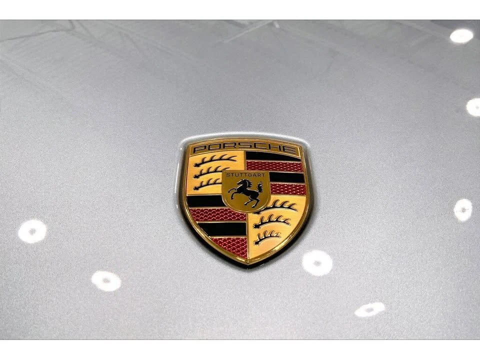 2025 Porsche Taycan - Image 11 of 20