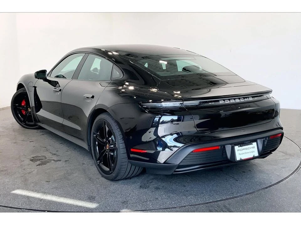 2025 Porsche Taycan - Image 7 of 18