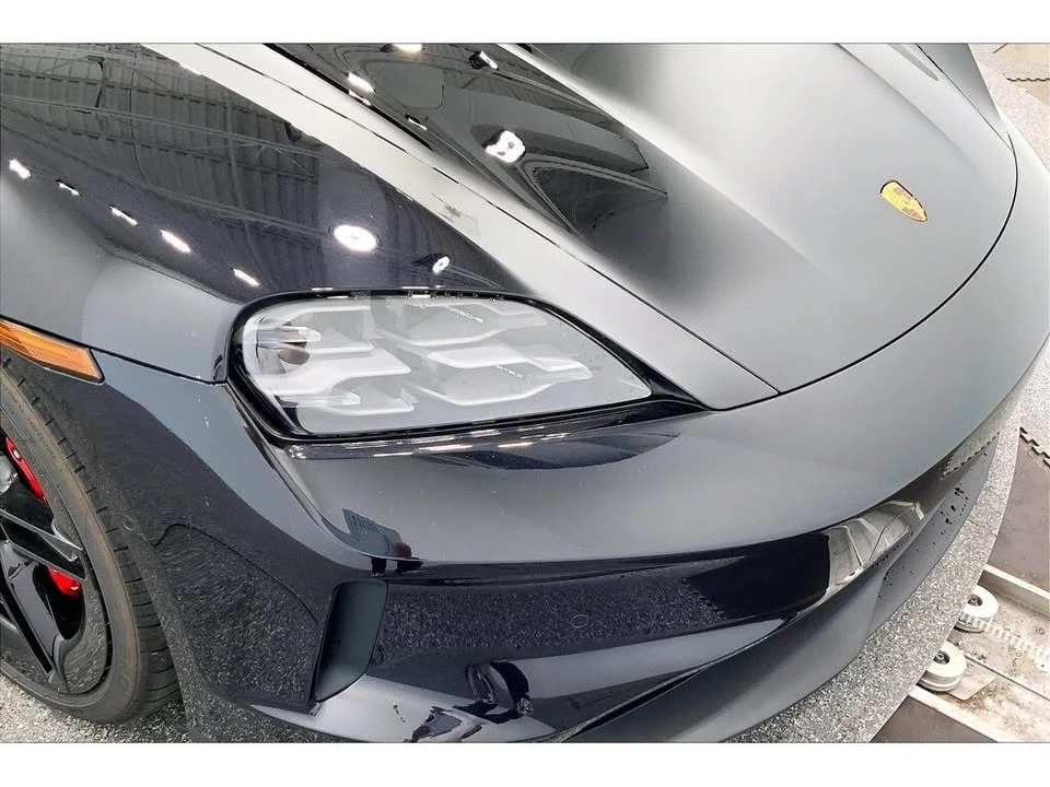 2025 Porsche Taycan - Image 8 of 18