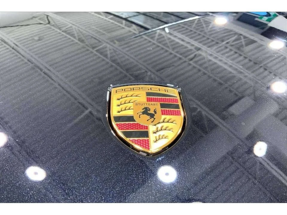 2025 Porsche Taycan - Image 8 of 20