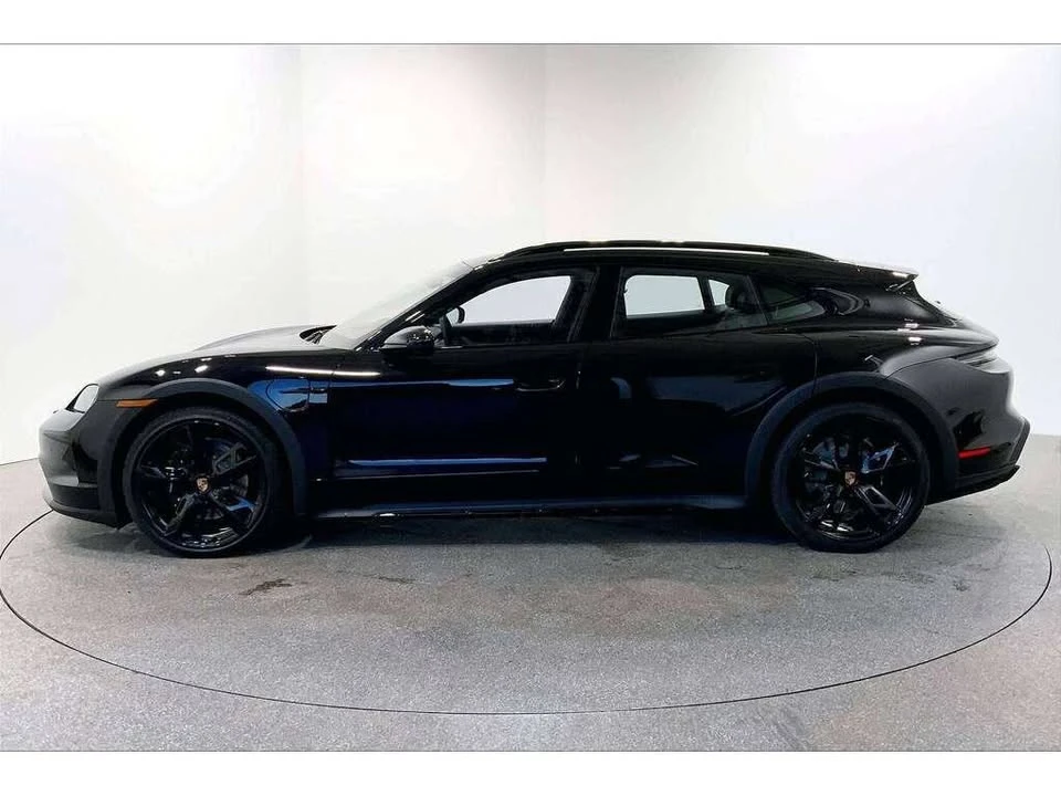 2025 Porsche Taycan - Image 7 of 20
