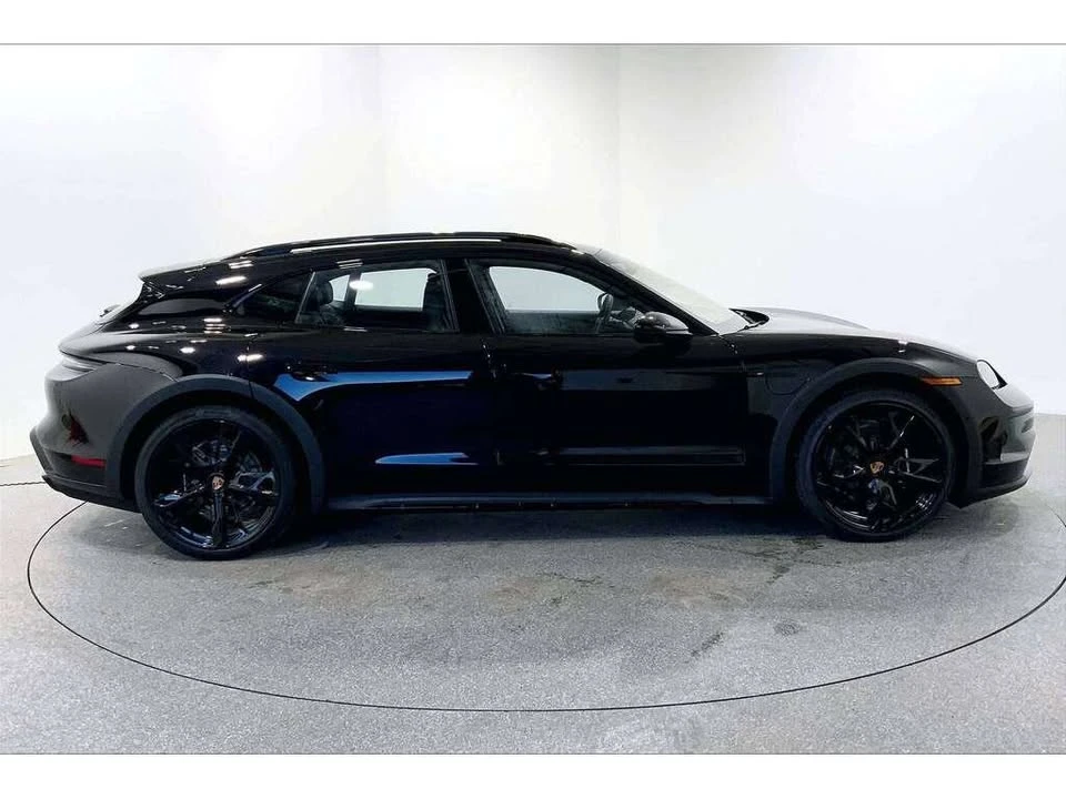 2025 Porsche Taycan - Image 3 of 20