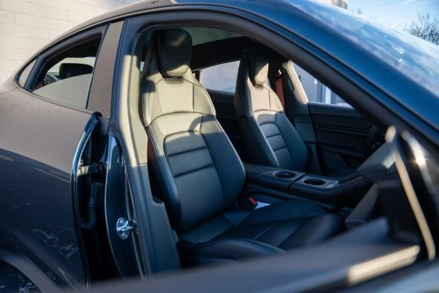 2025 Porsche Taycan - Image 9 of 18
