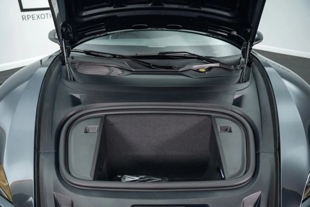 2025 Porsche Taycan - Image 15 of 21