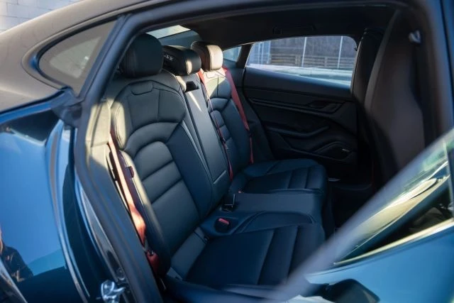 2025 Porsche Taycan - Image 11 of 18