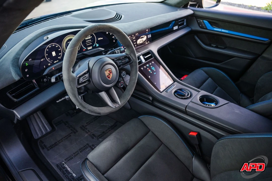 2025 Porsche - Image 2 of 12