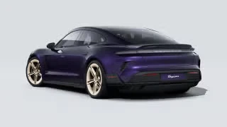 2025 Porsche Taycan Turbo GT - Image 17 of 30