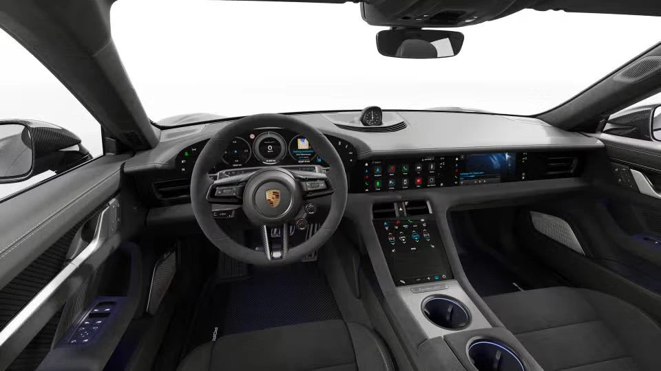 2025 Porsche Taycan Turbo GT - Image 27 of 30