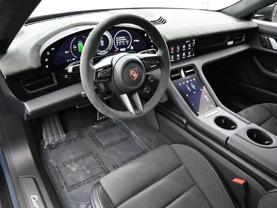 2025 Porsche Taycan Turbo GT - Image 4 of 4