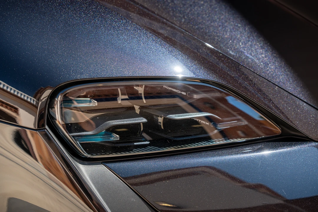 2025 Porsche Taycan Turbo S - Image 13 of 31