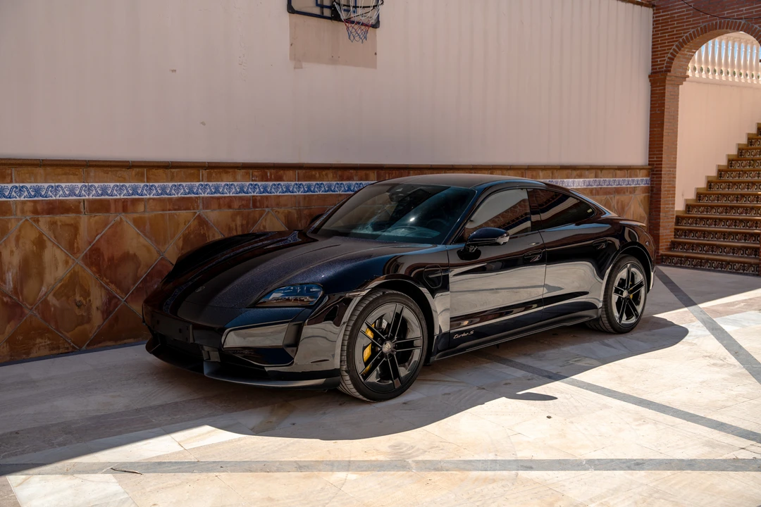 2025 Porsche Taycan Turbo S - Image 3 of 31