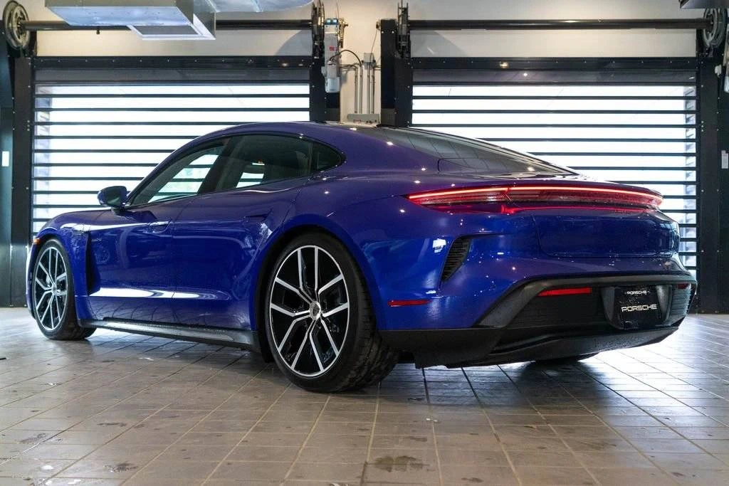 2025 Porsche Taycan Turbo - Image 3 of 5