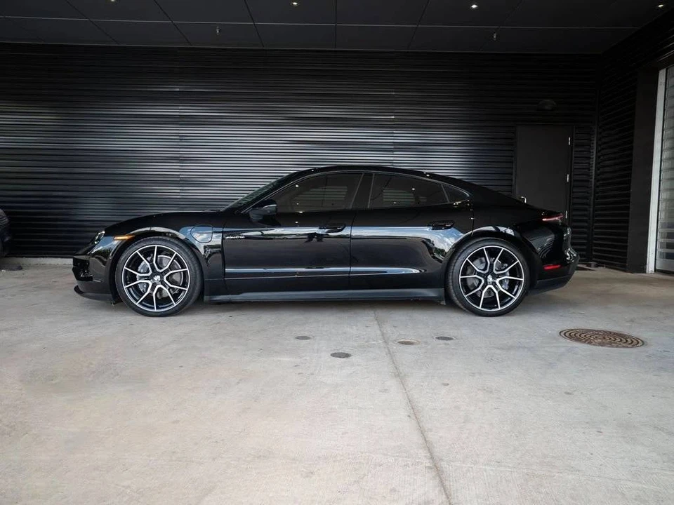 2025 Porsche Taycan - Image 2 of 4