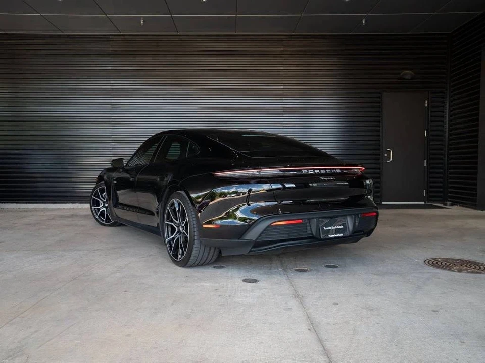 2025 Porsche Taycan - Image 3 of 4