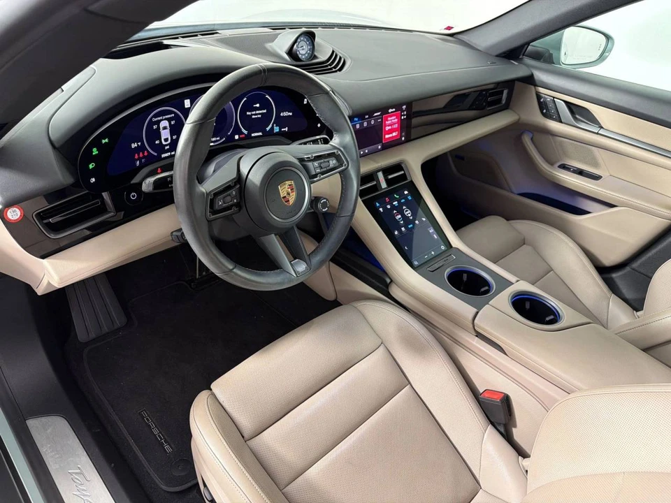 2025 Porsche Taycan - Image 4 of 5