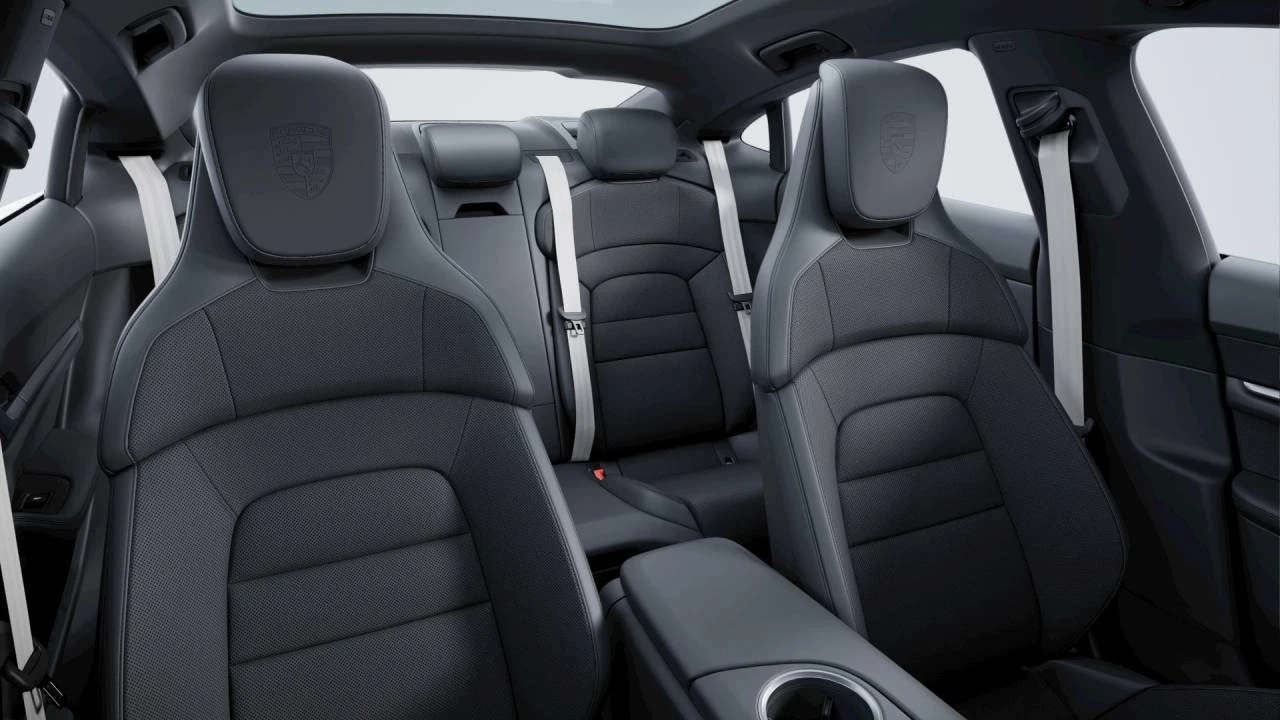2025 Porsche Taycan - Image 5 of 5