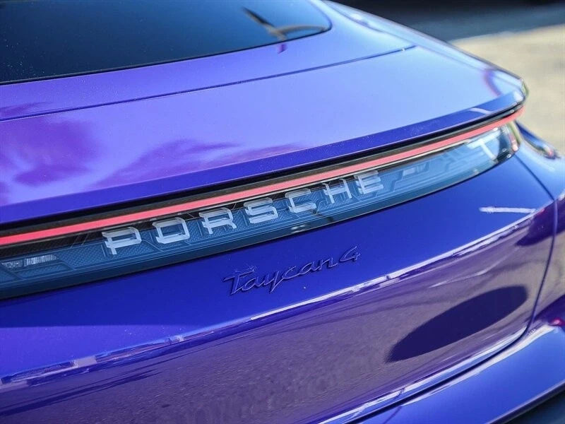 2025 Porsche Taycan - Image 18 of 21