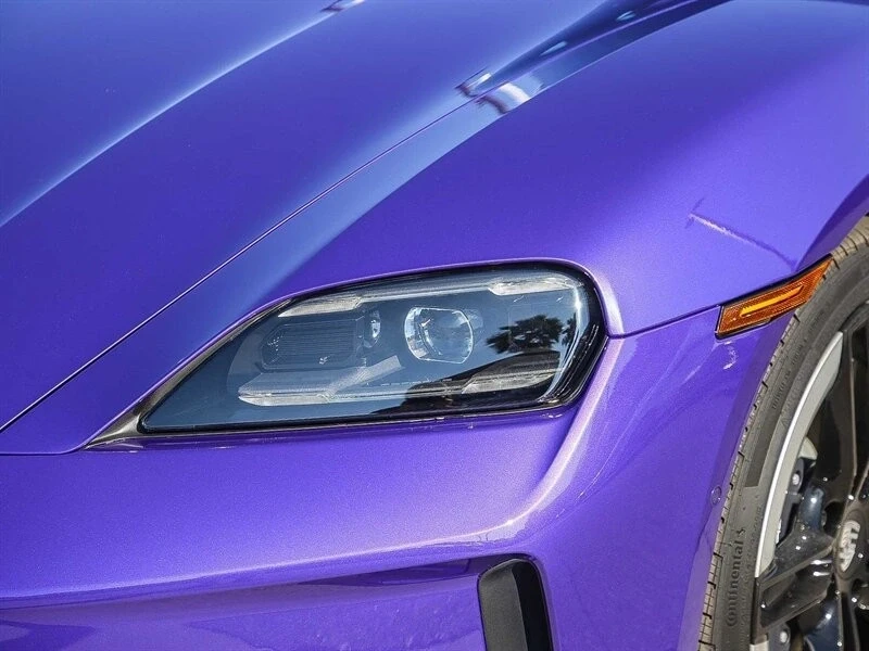 2025 Porsche Taycan - Image 19 of 21