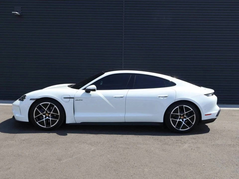 2025 Porsche Taycan - Image 2 of 5