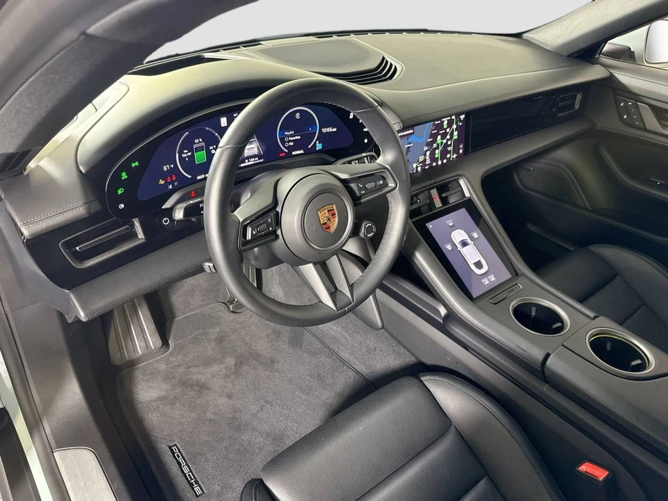 2025 Porsche Taycan - Image 4 of 5