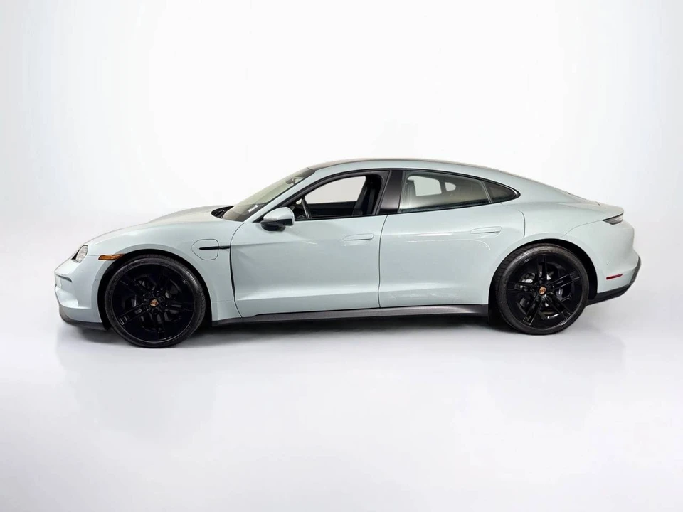 2025 Porsche Taycan - Image 2 of 5