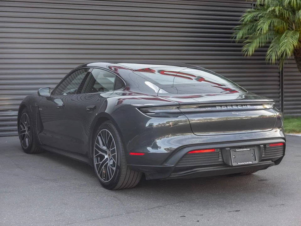 2025 Porsche Taycan - Image 3 of 4