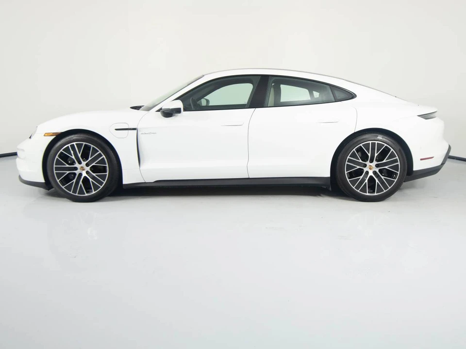 2025 Porsche Taycan - Image 2 of 5