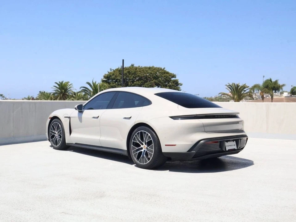 2025 Porsche Taycan - Image 3 of 5
