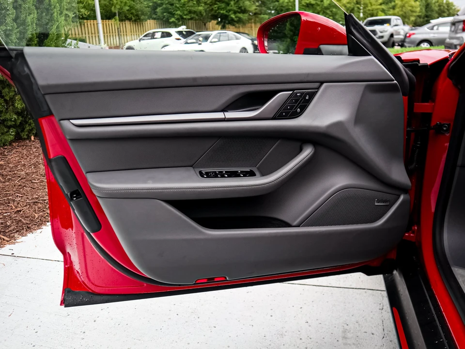 2025 Porsche Taycan - Image 14 of 31