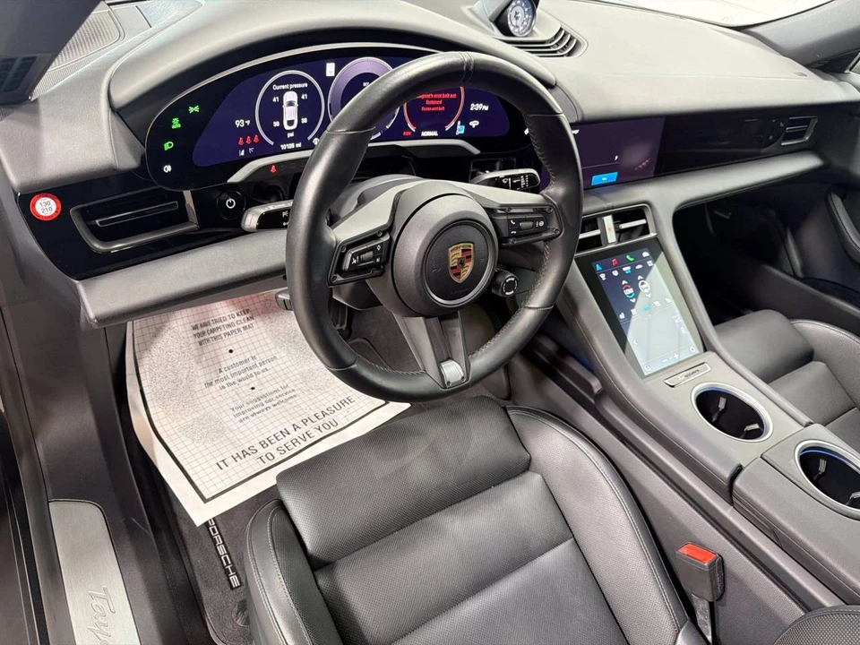 2025 Porsche Taycan - Image 4 of 4