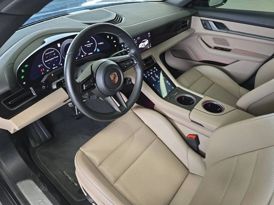 2025 Porsche Taycan - Image 4 of 4