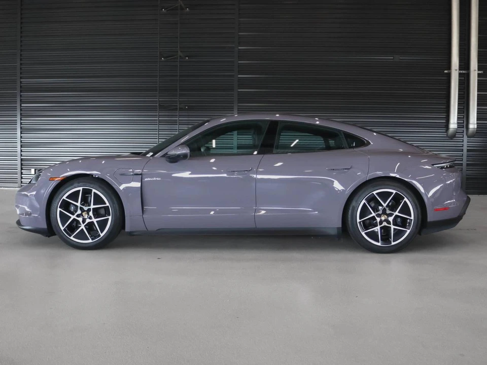 2025 Porsche Taycan - Image 2 of 5