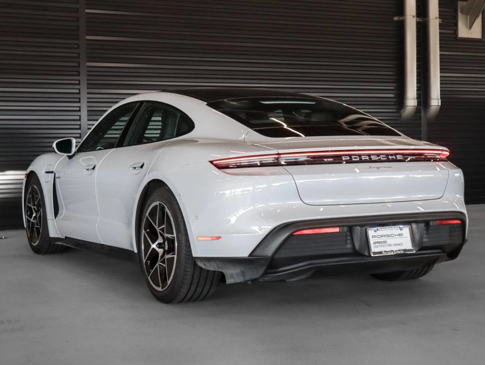2025 Porsche Taycan - Image 3 of 4