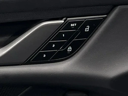 2025 Porsche Taycan - Image 21 of 31