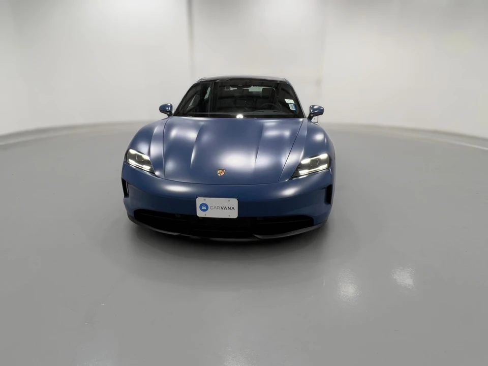 2025 Porsche Taycan - Image 30 of 31