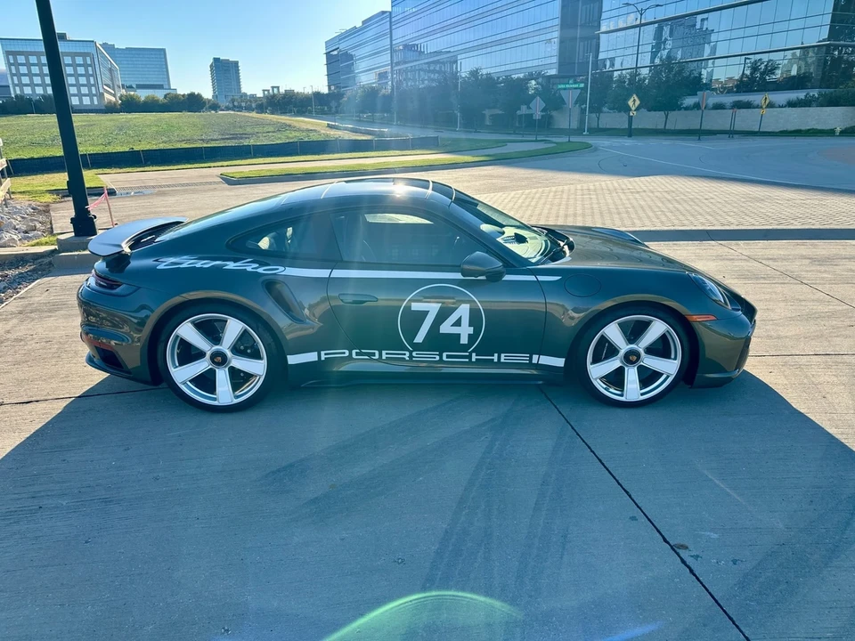 2025 Porsche 992 Turbo - Image 4 of 12