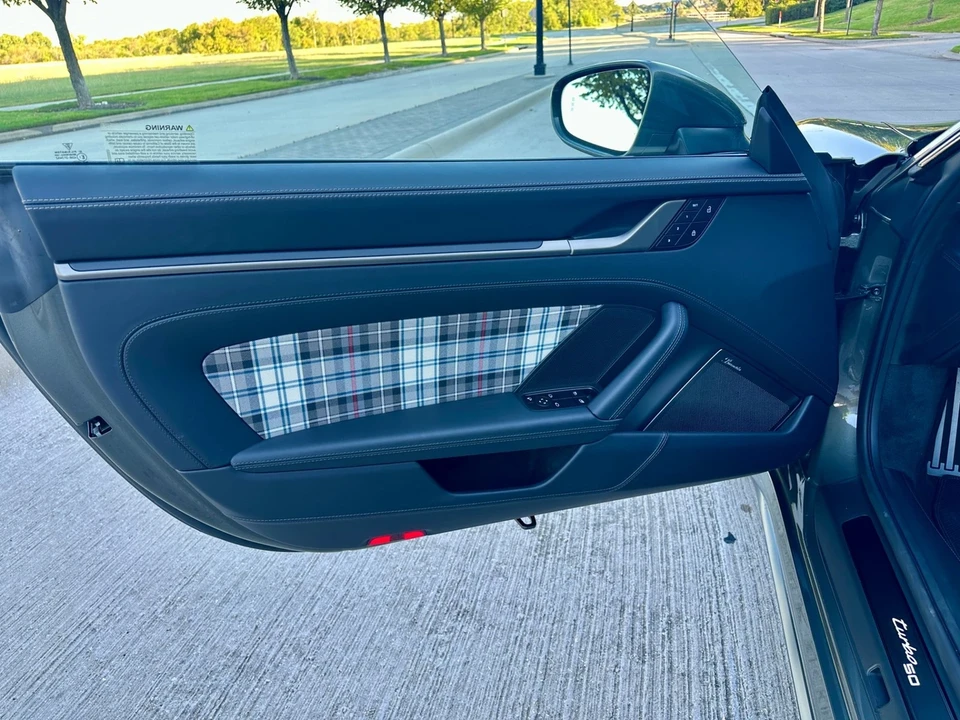 2025 Porsche 992 Turbo - Image 8 of 12