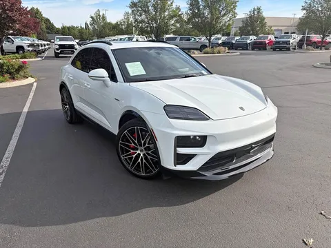 2025 Porsche Macan Turbo Electric