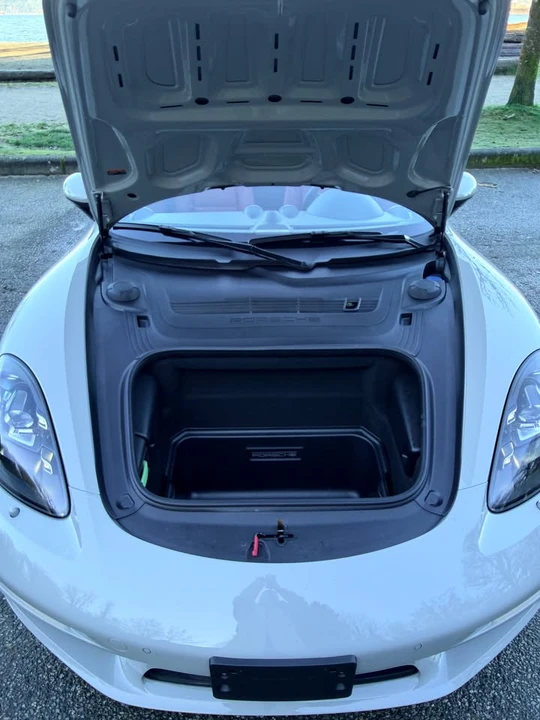 2025 Porsche 718 Boxster - Image 17 of 19