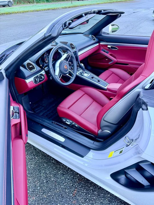 2025 Porsche 718 Boxster - Image 7 of 19