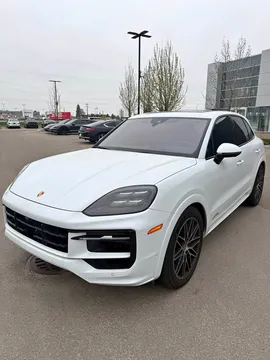 2025 Porsche Cayenne GTS