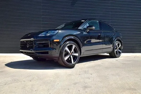 2025 Porsche Cayenne Coup Base
