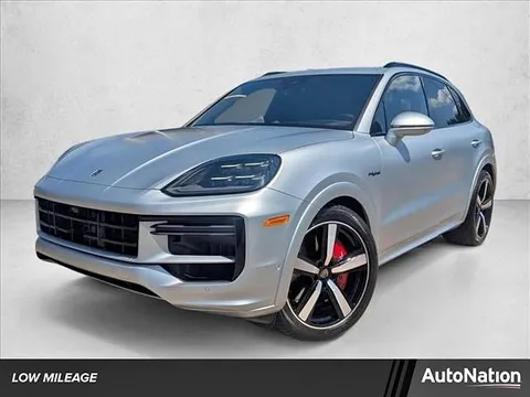 2025 Porsche Cayenne Turbo