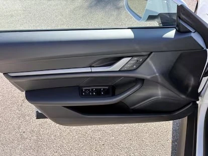 2025 Porsche Taycan - Image 13 of 19