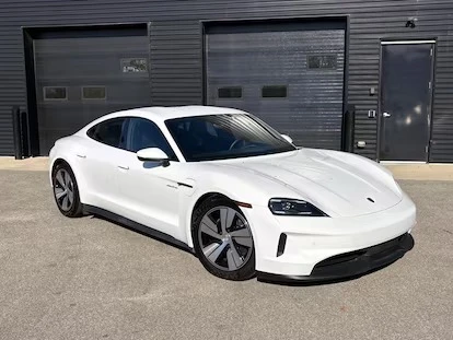 2025 Porsche Taycan - Image 7 of 19
