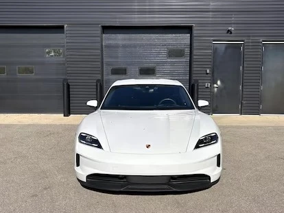 2025 Porsche Taycan - Image 8 of 19