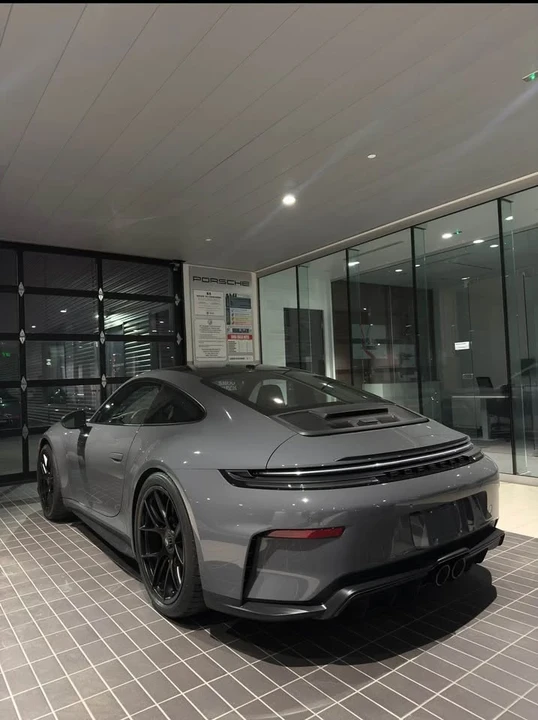 2025 Porsche 992 GT3 - Image 3 of 7