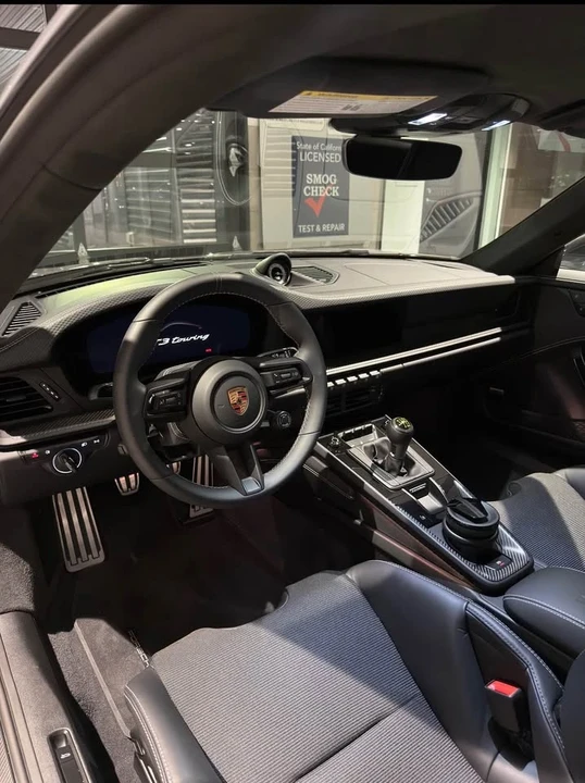 2025 Porsche 992 GT3 - Image 4 of 7