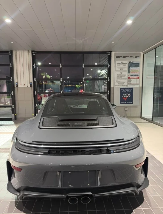 2025 Porsche 992 GT3 - Image 6 of 7